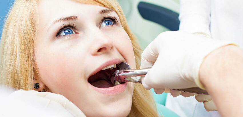 What Are The Advantages Of Family Dentistry Near Me For Dental Extractions?