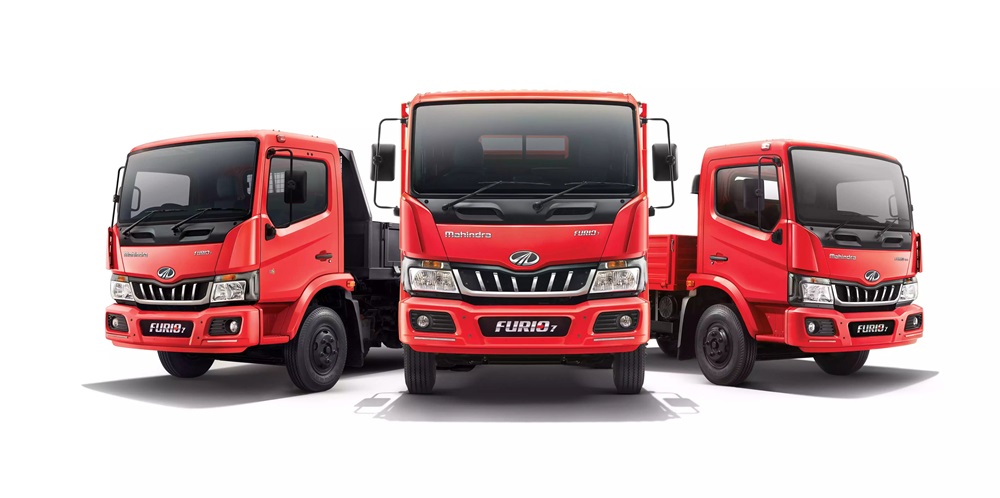 Why do Mahindra 3-Wheeler Cargo Models Differ on Price & Features?