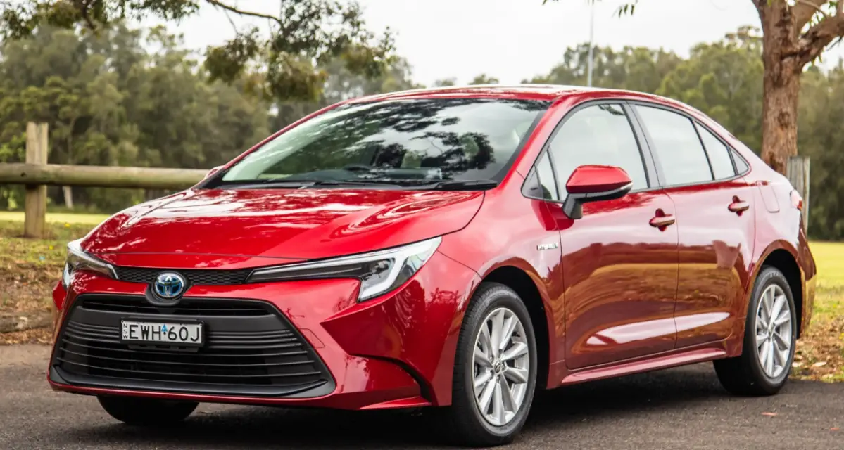 The Comfort and Reliability of the Toyota Corolla for Long Distance Travel